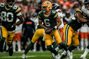 Packers é dominado em Denver e perde para o Broncos.